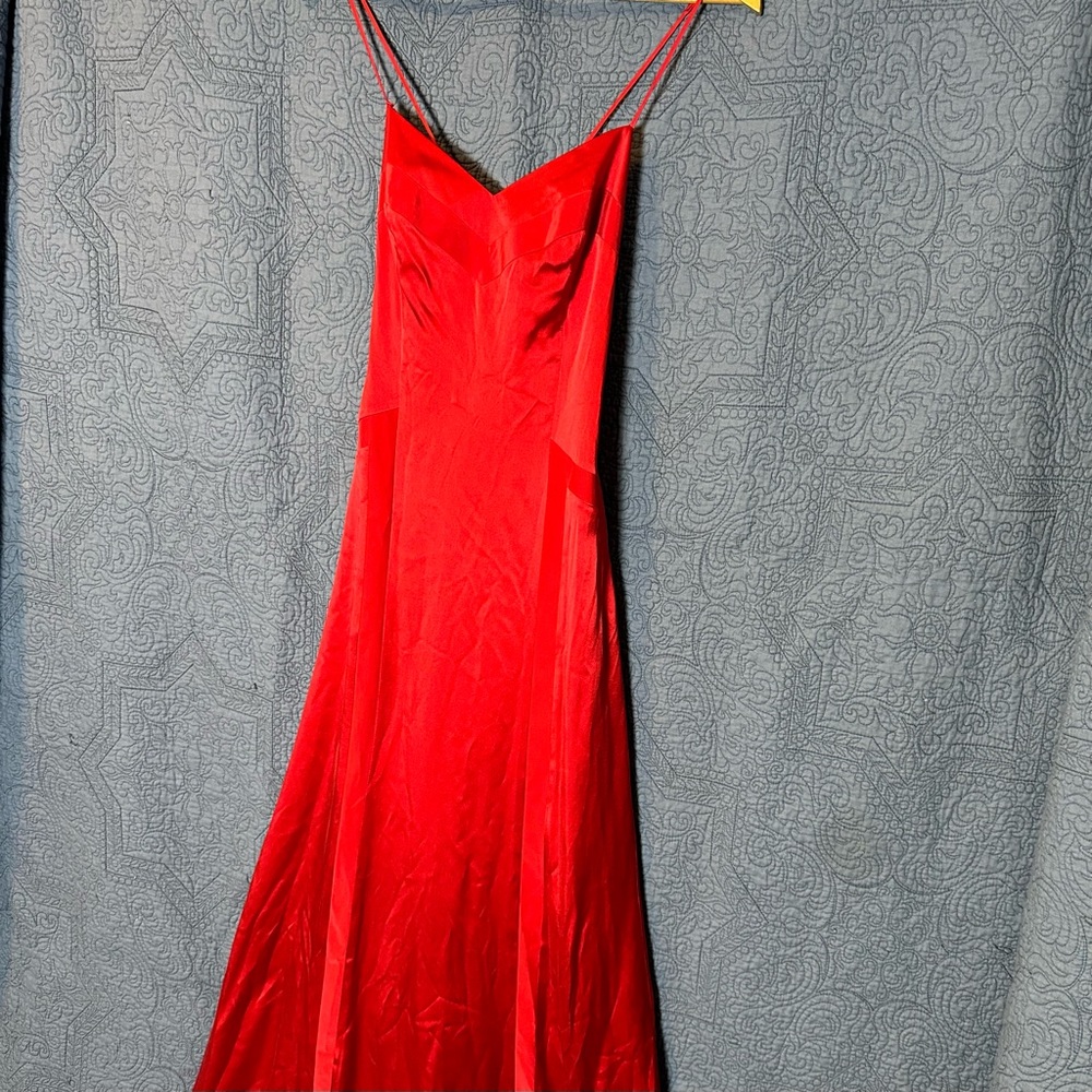 Laundry Size 0, Red Silk Slip Dress, crisscrossed straps, Chevron Ribbon Accent